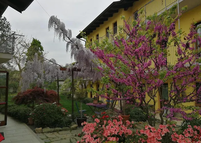Agriturismo Tra Serra E Lago