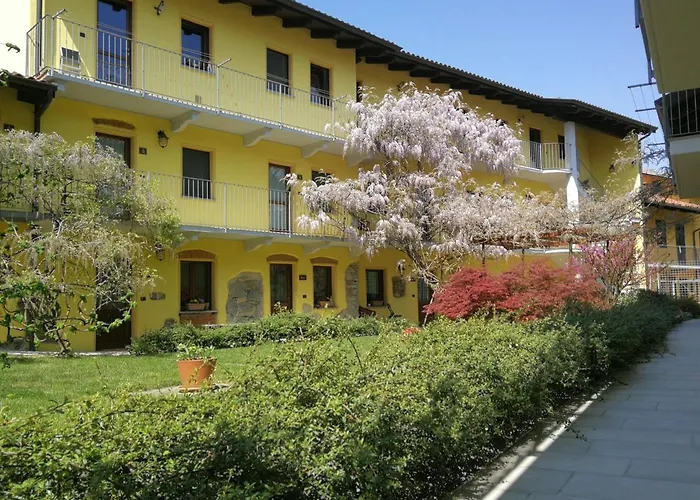 Agriturismo Tra Serra E Lago