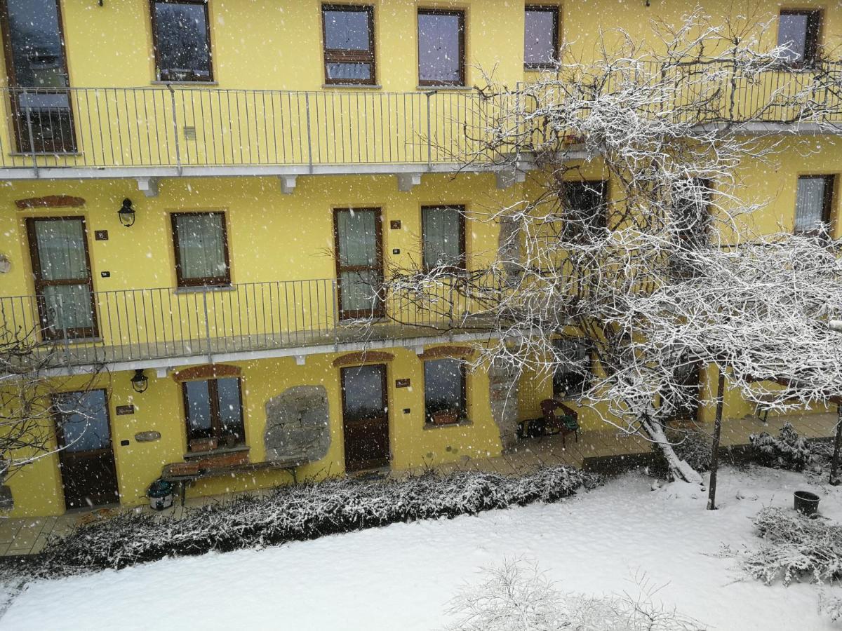 Tra Serra E Bauernhof